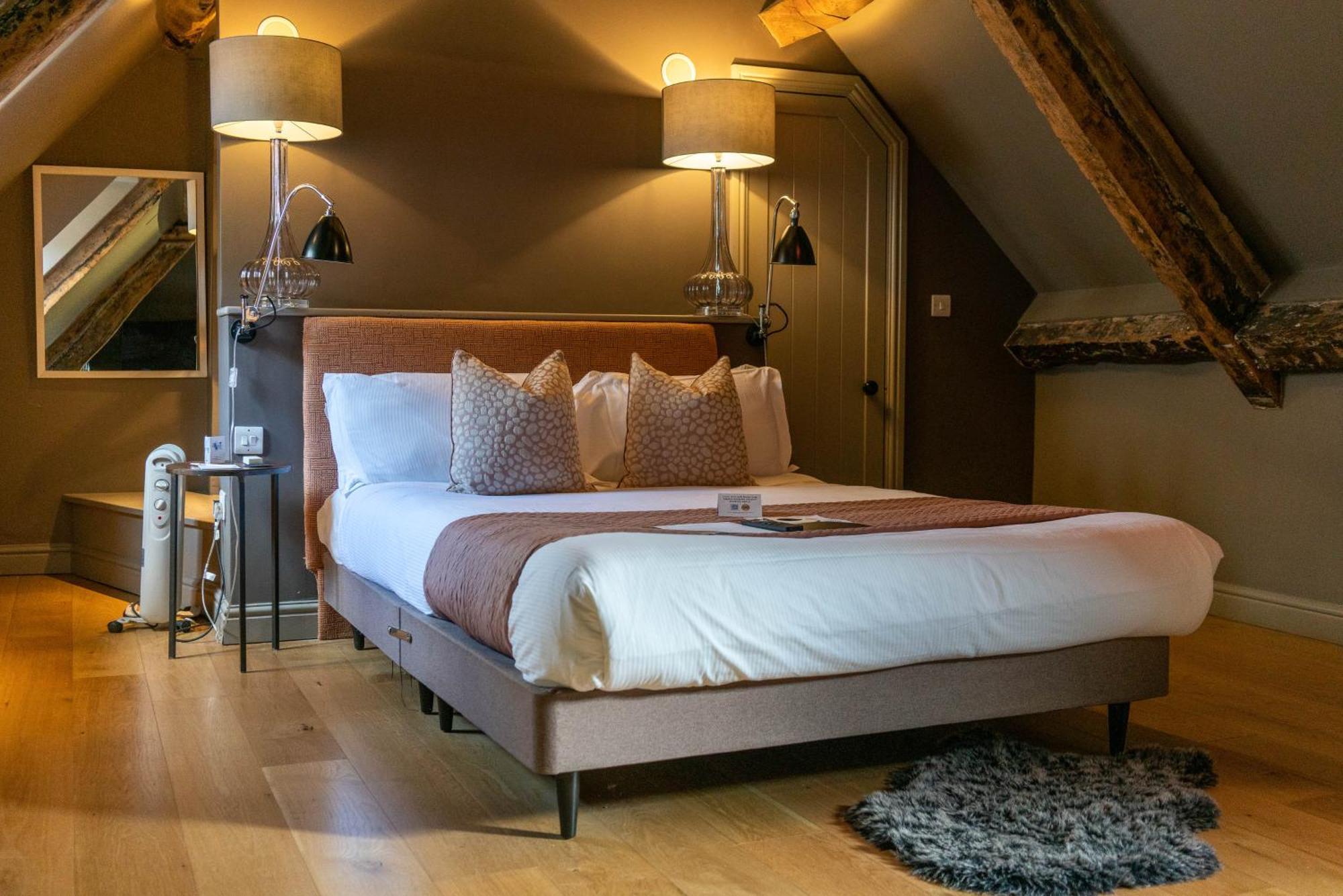 The Archangel,Restaurant & Bar With Rooms Frome Eksteriør billede
