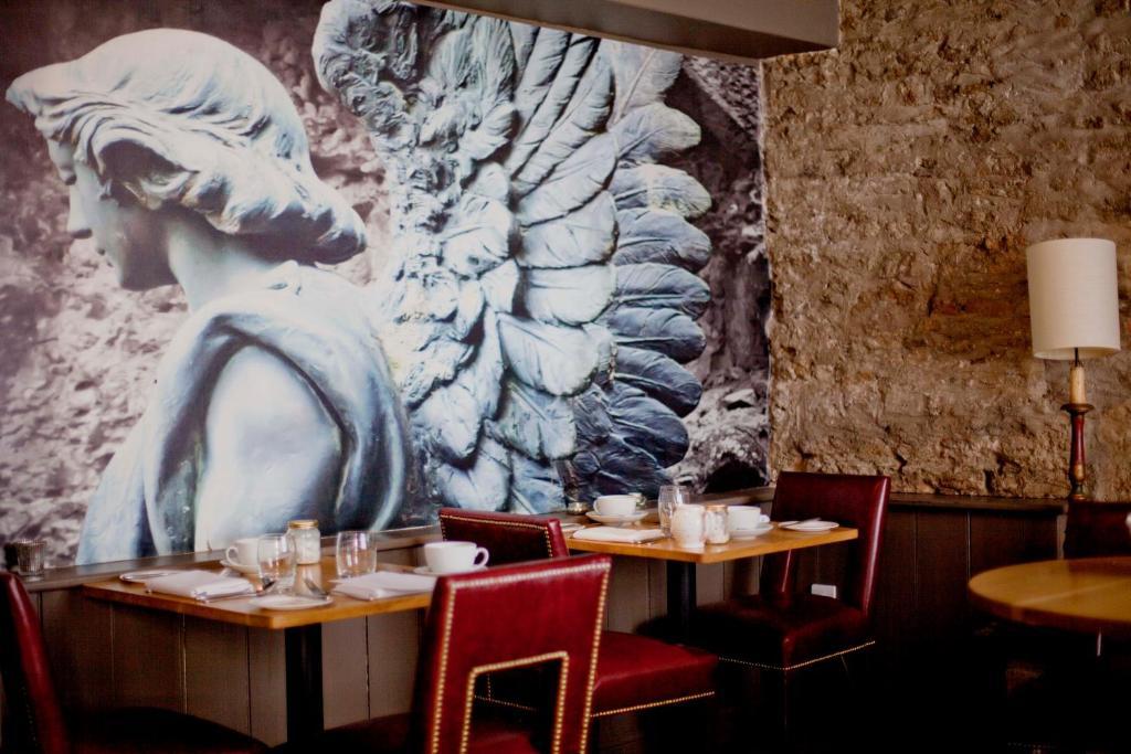 The Archangel,Restaurant & Bar With Rooms Frome Eksteriør billede